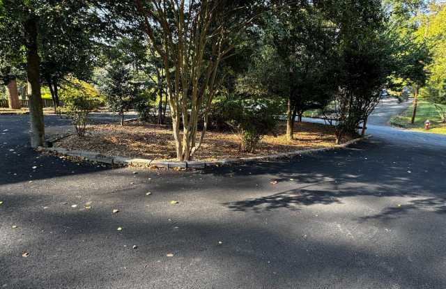 6437 WALTERS WOODS DRIVE Gallery 4