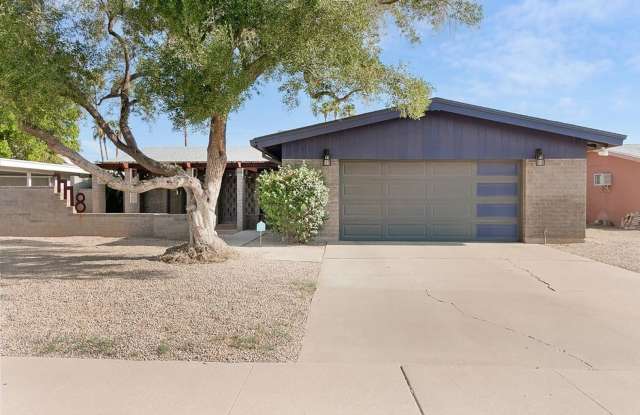 Beautiful 4 bed 2 bath home in Tempe! - 1118 East Laguna Drive, Tempe, AZ 85282