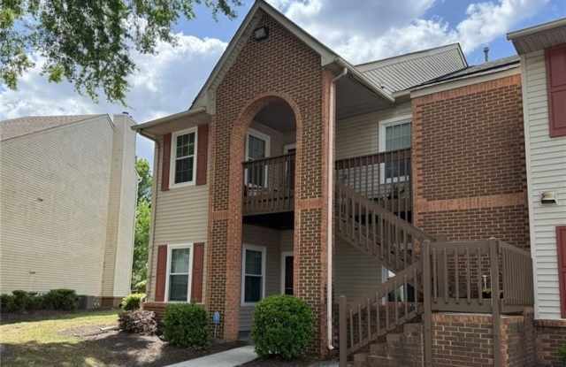 941 Gas Light LN photos photos