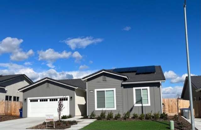 Foothill Perfection with Solar + EV car charger, single story, Granville at Millerton Lake. VIEWS! photos photos