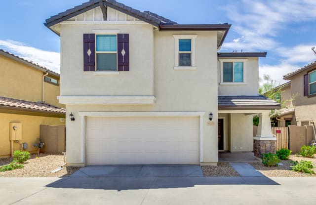 16353 W Latham St - 16353 West Latham Street, Goodyear, AZ 85338