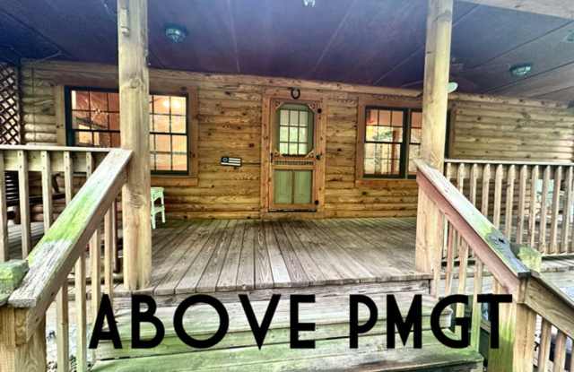 Short Term Cozy Lodge Living Awaits Gallery 3