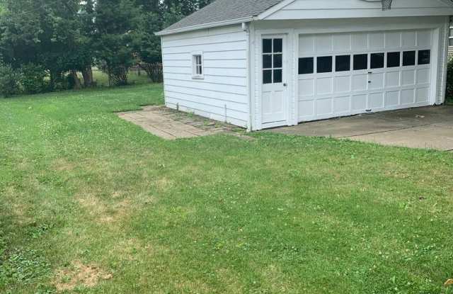 24250 Puritan Gallery 3