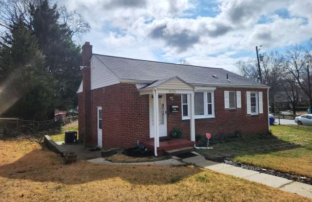 9725 Narragansett Parkway - 9725 Narragansett Parkway, College Park, MD 20740