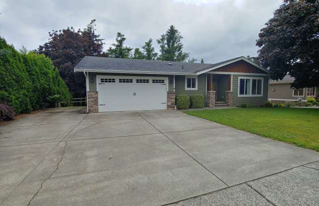 315 Edgewater Lane - 315 Edgewater Lane, Lynden, WA 98264