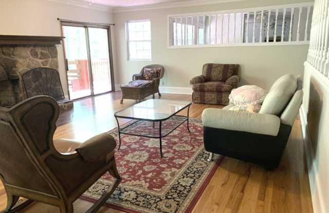 1615 Oklahoma Drive Gallery 1