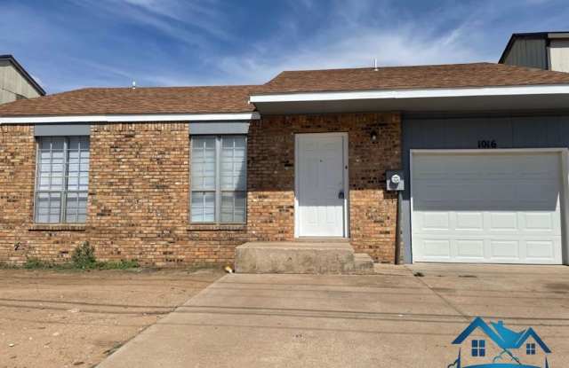 For Rent - 3 Bed/ 2 Bath - 1016 Glenna Gallery 1