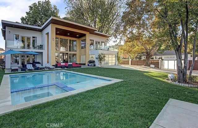 15373 Valley Vista - 15373 Valley Vista Boulevard, Los Angeles, CA 91403