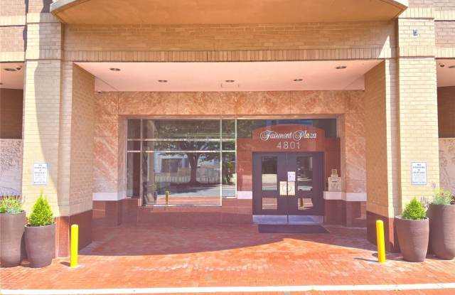 Large 2 Bedroom/1 Bath WITH PARKING - 4801 Fairmont Avenue, Bethesda, MD 20814