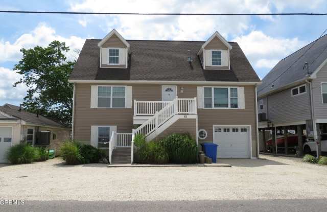 61 Albert Drive - 61 Albert Drive, Beach Haven West, NJ 08050