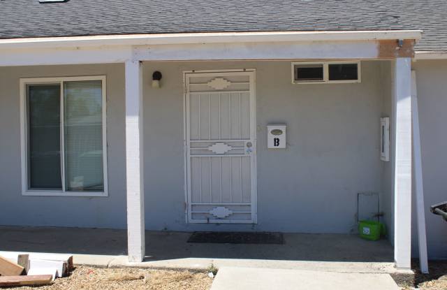 Two Bedroom plus BONUS Room in Pittsburg Single Story Four-plex photos photos