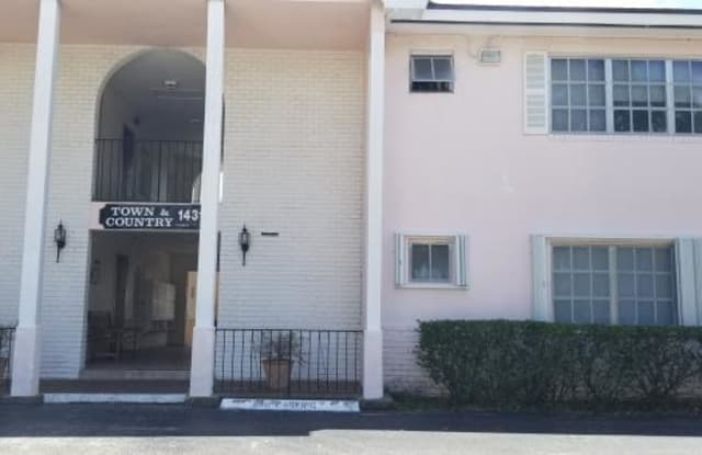 1431 South 14th Avenue - 1431 South 14th Avenue, Hollywood, FL 33019