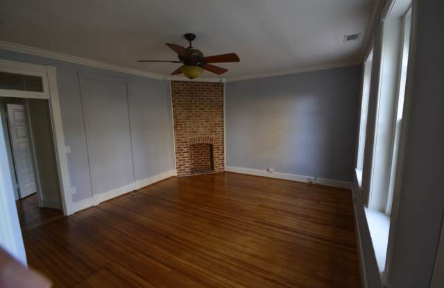 7104 Maple Avenue photos photos