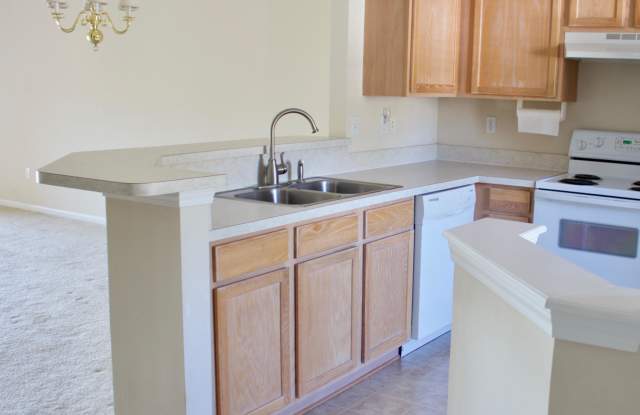 1723 CROSS PINES DR Gallery 2