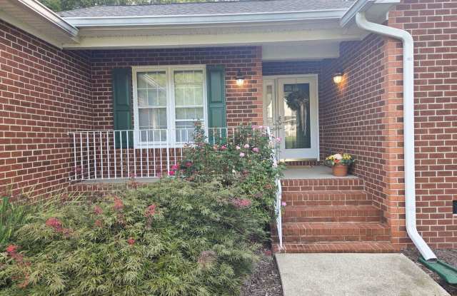 6 MONTH LEASE OPPORTUNITY WITH LAWNCARE PROVIDED MOSELEY VIRGINIA Gallery 3