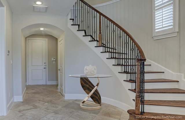 9640 Fannin Station Gallery 3