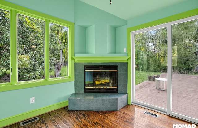 Charming Pet Friendly 3BR House with Pool in Earlysville Gallery 3