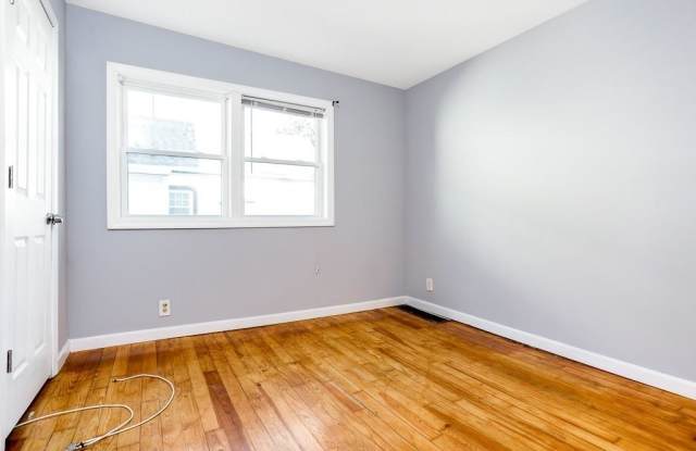162 Cottage St Gallery 4