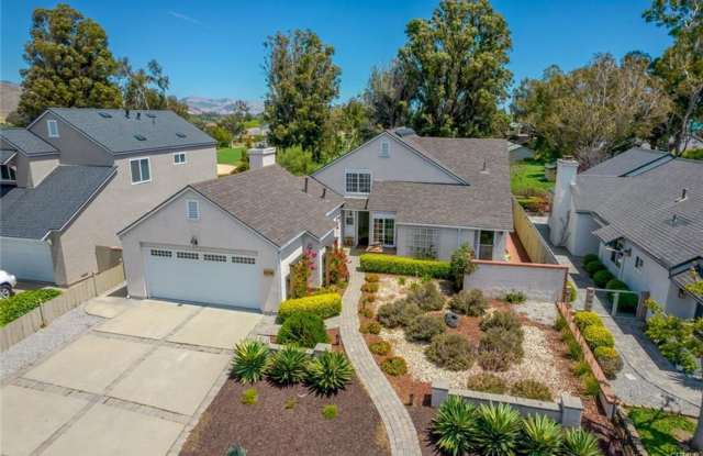 3bd/2ba House w/ Two Car Garage and CLOSE to Laguna Middle School photos photos