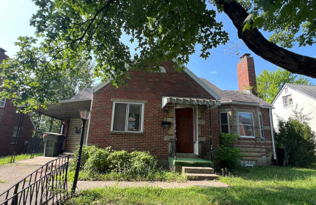 Charming 3-Bedrooms 1 bath with Hardwood Floors and Central Air photos photos