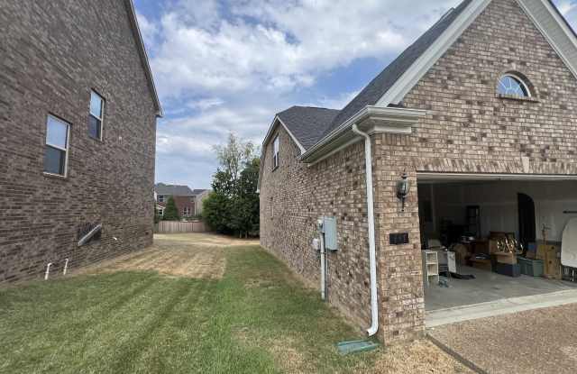447 Warren Hill Drive Gallery 4