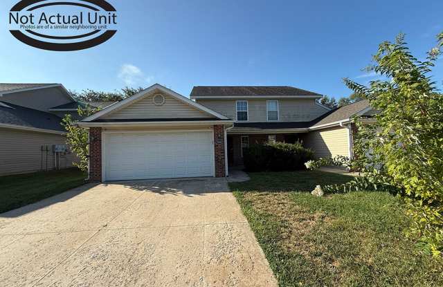 Four Bedroom Duplex | Golf View Gardens - 7410 Noah Court, Boone County, MO 65202