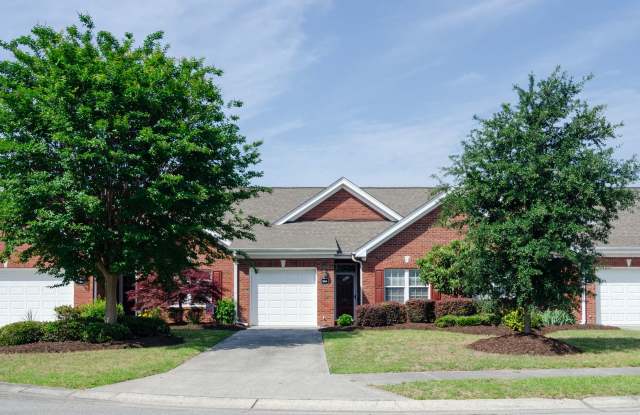 204 Hilliard Court photos photos
