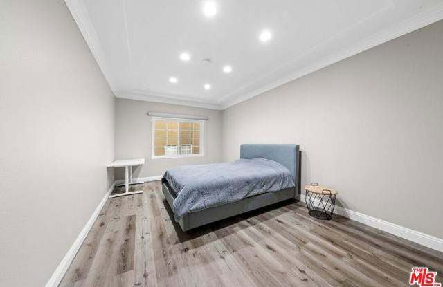 4301 Fulton Avenue photos photos