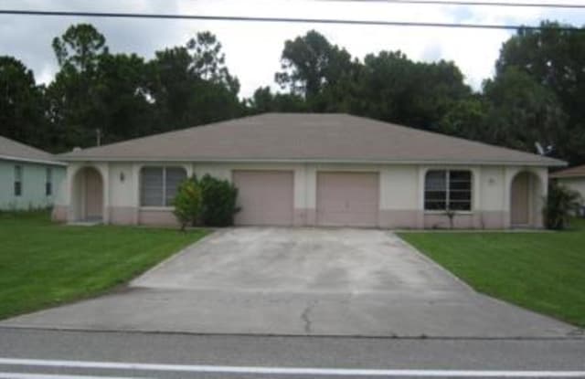 1011 Se 24th Ave - 1011 1011/1013 SE 24th Ave, Cape Coral, FL 33990