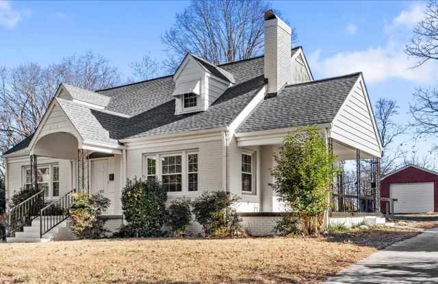 807 Shamrock Road photos photos