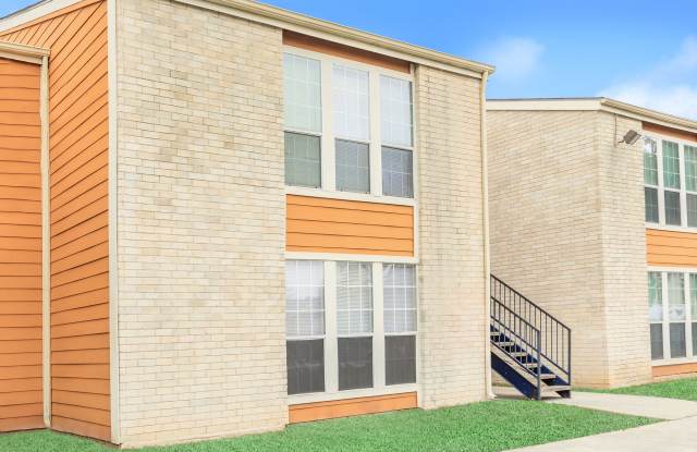 Hilltop Oaks Apartments photos photos