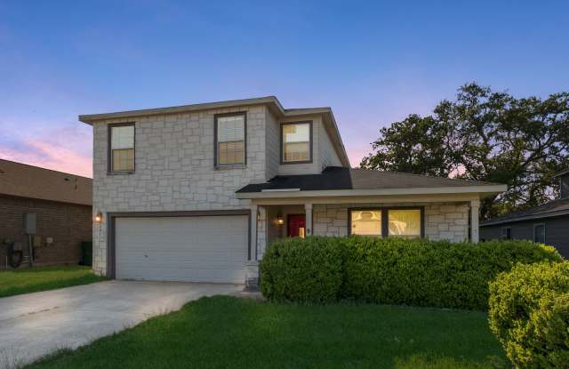 Heart of Boerne 4 Bedroom/ 2.5 Bath photos photos