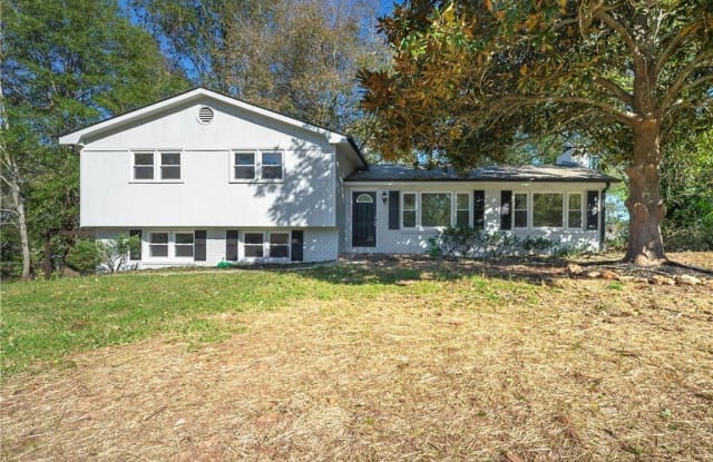 312 Cardinal Drive - 312 Cardinal Drive, Woodstock, GA 30188