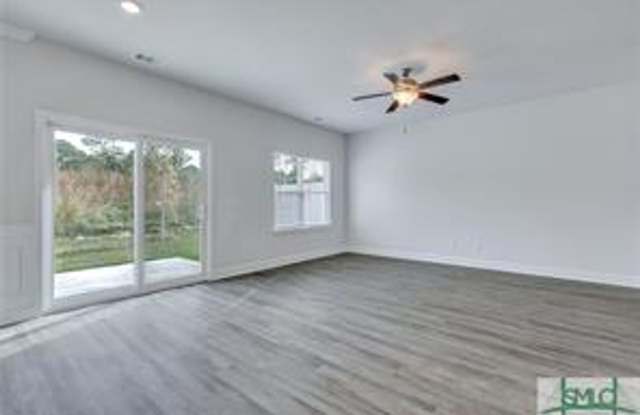 Executive Townhome!!! Gallery 3