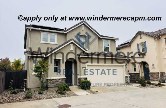 Beautiful Two-Story Home with Solar  EV Charging! photos photos