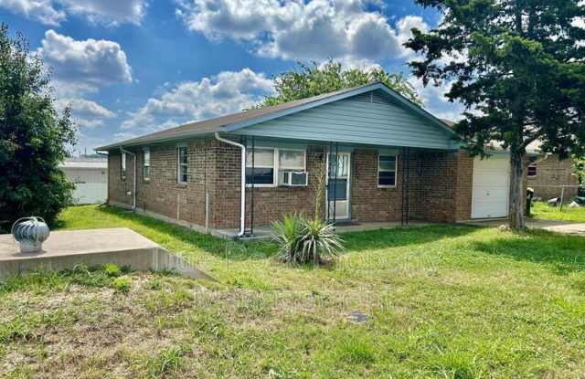 1228 N. Texas - 1228 North Texas Avenue, Ada, OK 74820