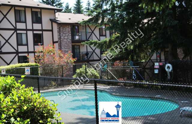 4501 Grandview Dr W Unit T105 - 4501 Grandview Drive West, University Place, WA 98466