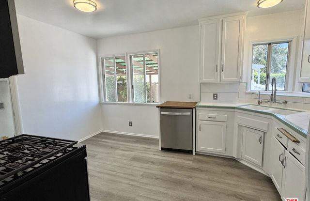 12856 Walsh Avenue photos photos
