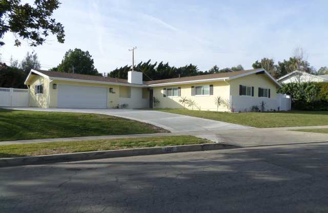 Beautiful single family home in desirable neighborhood! photos photos