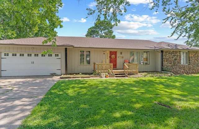 2556 W Cardinal St. photos photos