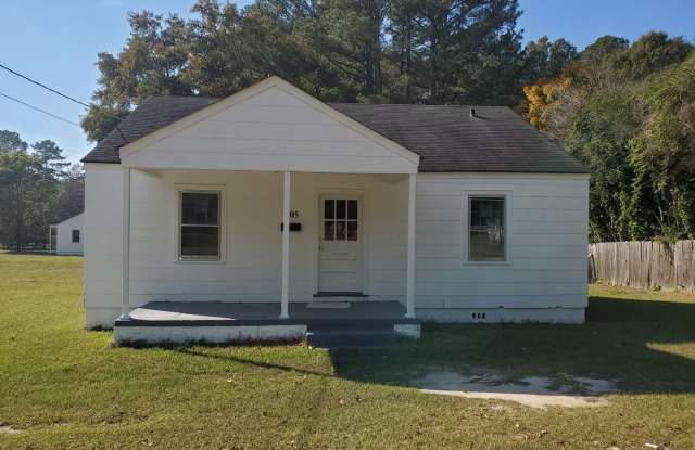905 N. Fulton Street ~ Raeford photos photos