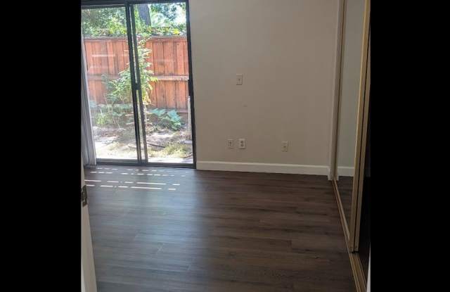 Charming Lower-Level 1 Bedroom, 1 Bath Condo for Rent Gallery 3