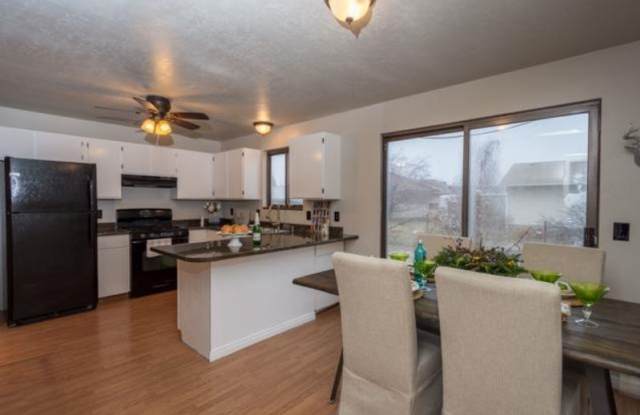 1434 W 12295 S Gallery 2