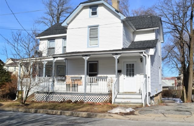 3 CEDAR ST - 3 Cedar St, Newton, NJ 07860