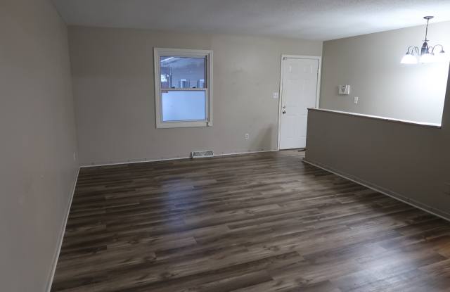 4756 Stauffer Avenue Southeast - 4756 Stauffer Avenue Southeast, Kentwood, MI 49508