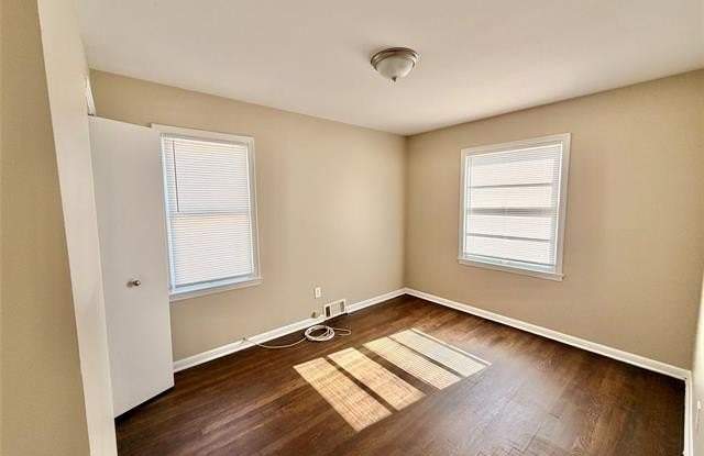 12753 Georgiana Avenue Gallery 3