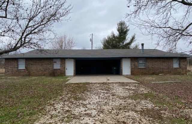 651 & 653 N Genevieve Ave - 651 photos photos