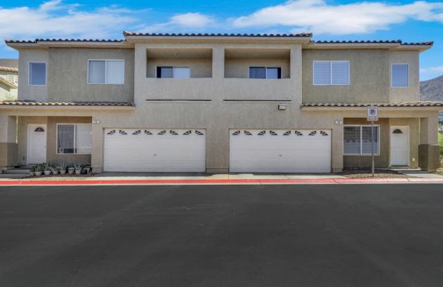 2 bedroom Townhouse w/loft and 2 car garage photos photos