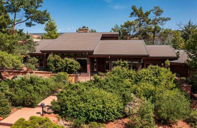 Home Surrounded by Lush Landscape + Mtn Views! Gallery 3