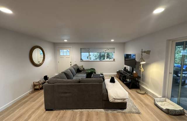 3768 Potter Street - 1 Gallery 2